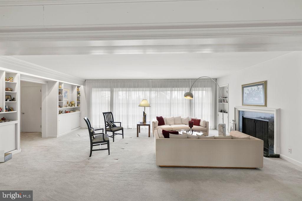 LONGVIEW ESTATES - Residential