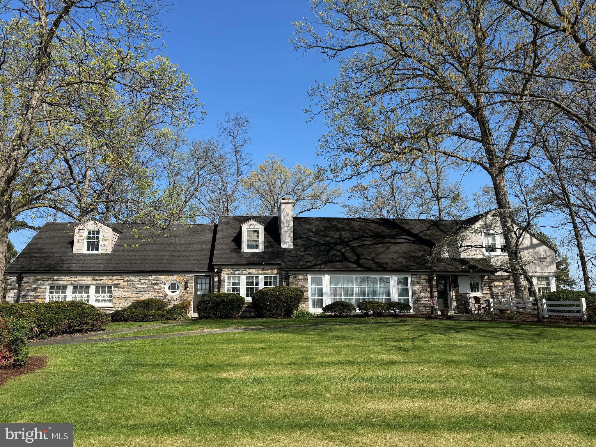 LONGVIEW ESTATES - Residential