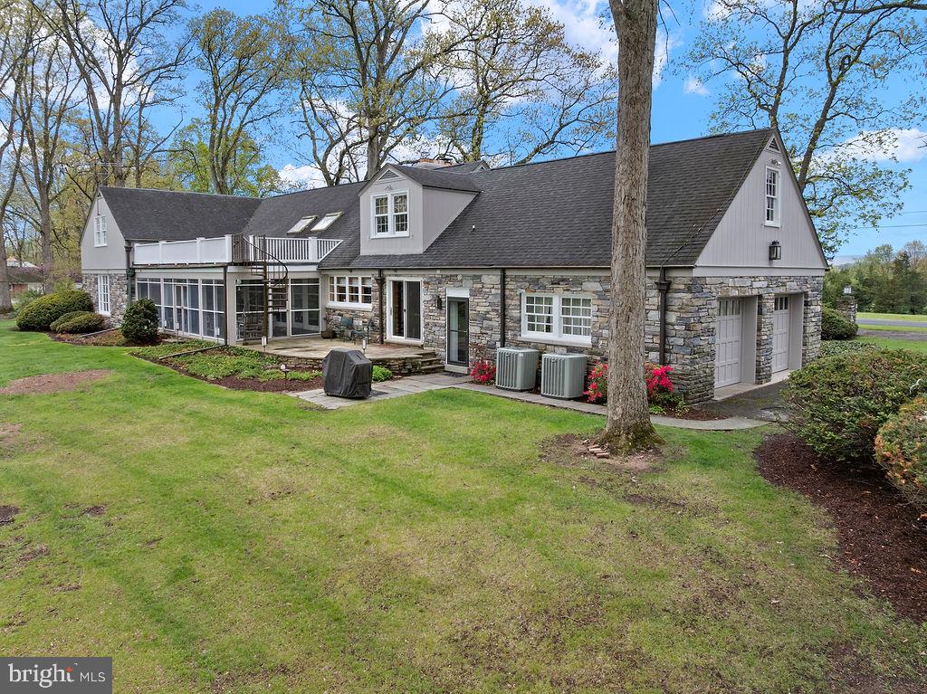 LONGVIEW ESTATES - Residential