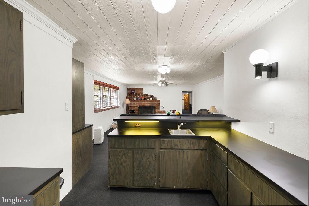 LONGVIEW ESTATES - Residential