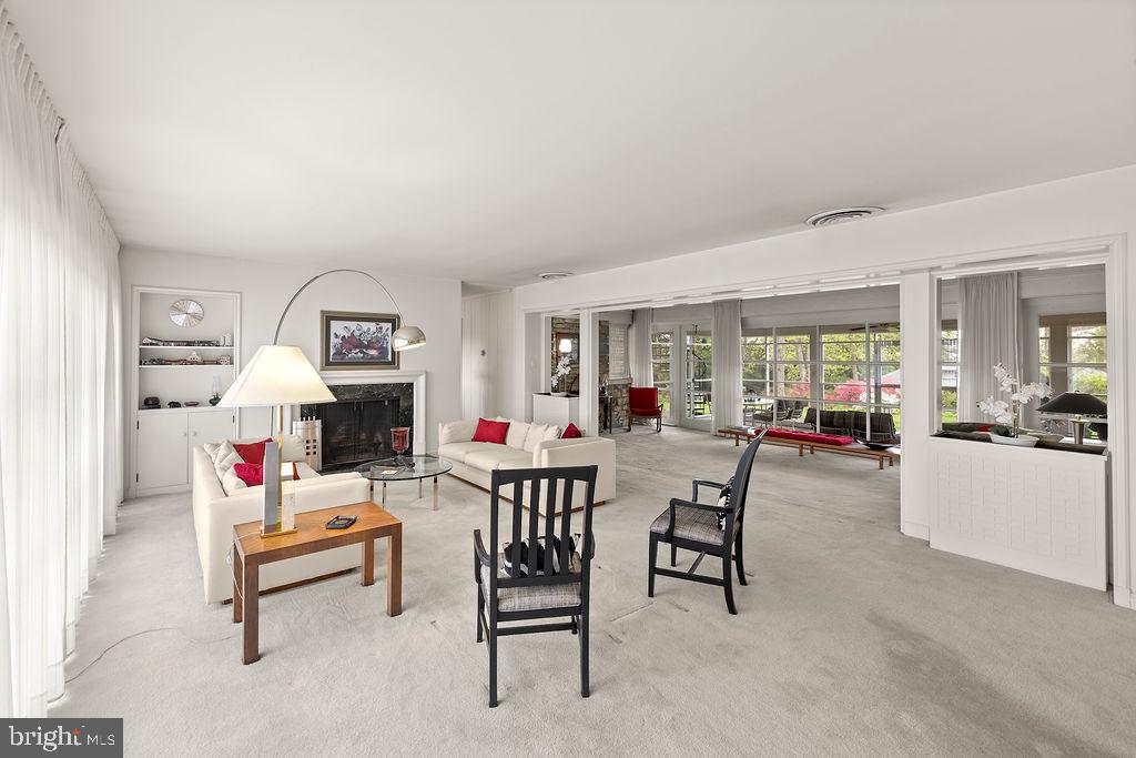 LONGVIEW ESTATES - Residential