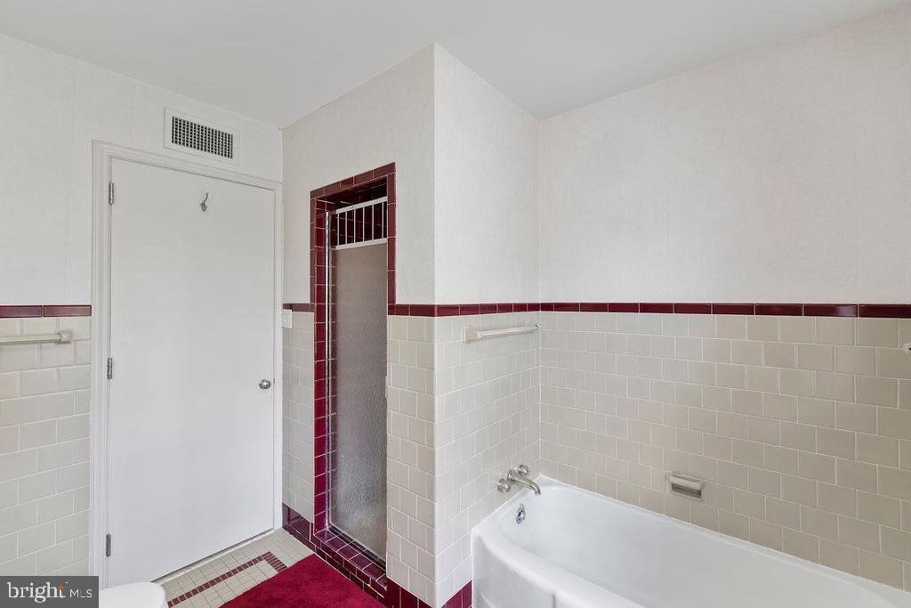 LONGVIEW ESTATES - Residential