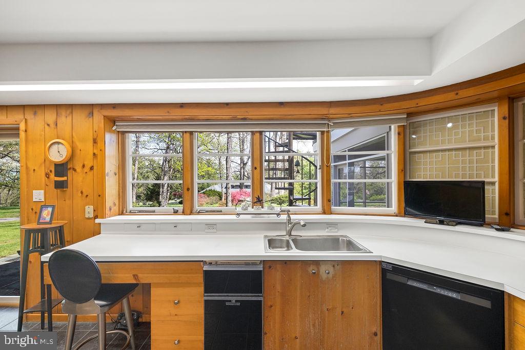 LONGVIEW ESTATES - Residential