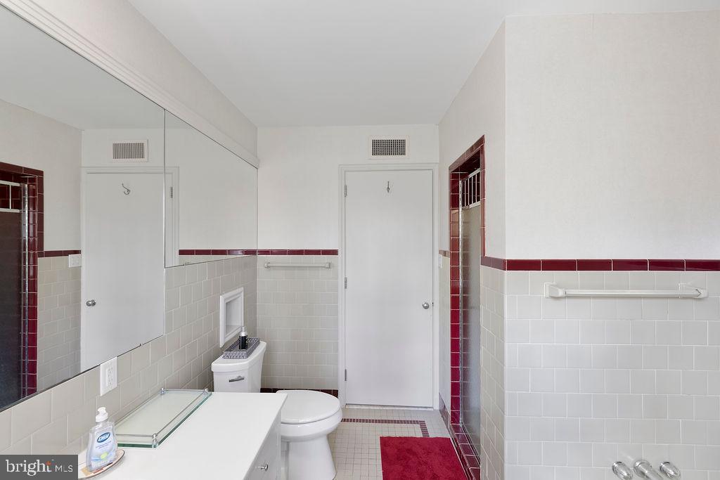 LONGVIEW ESTATES - Residential