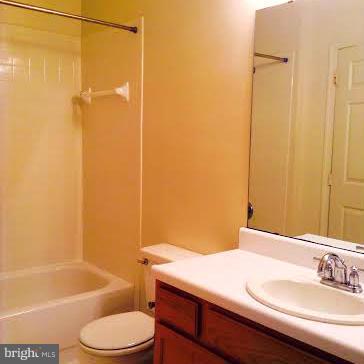 OAK PARK - Residential Lease