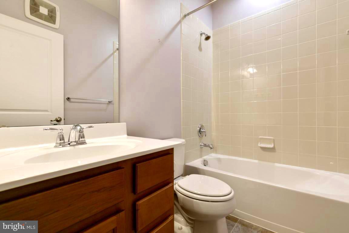 MORLEY CORNER - Residential Lease