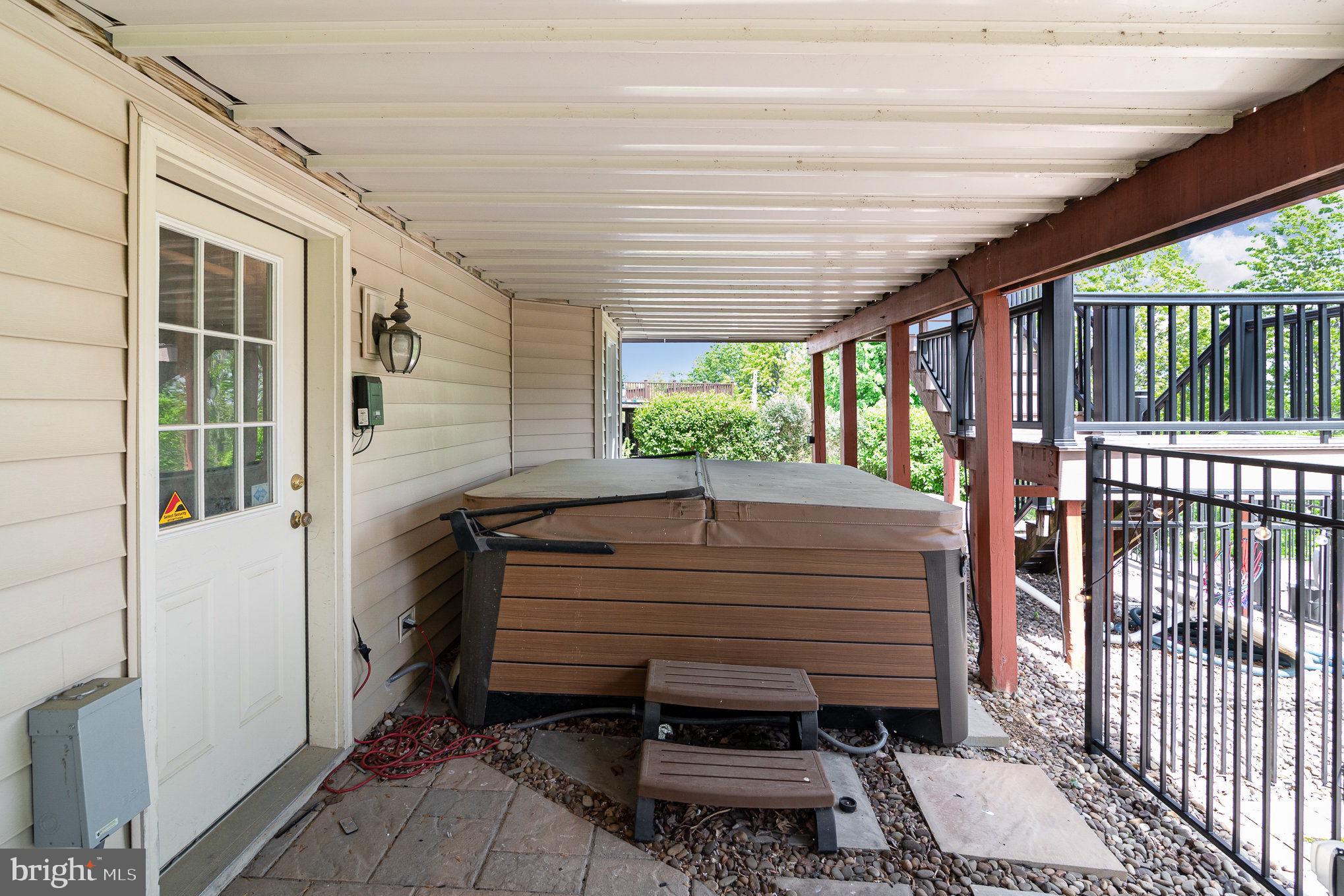 FAIRWINDS - Residential