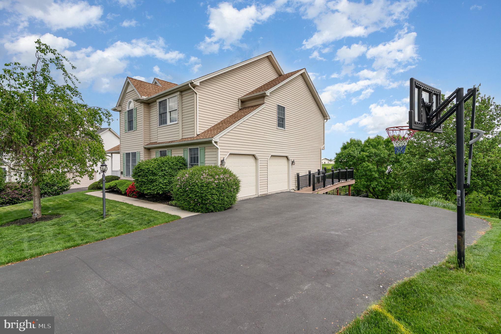 FAIRWINDS - Residential