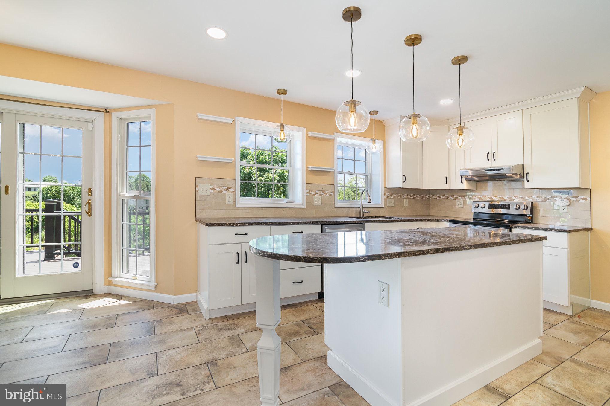 FAIRWINDS - Residential