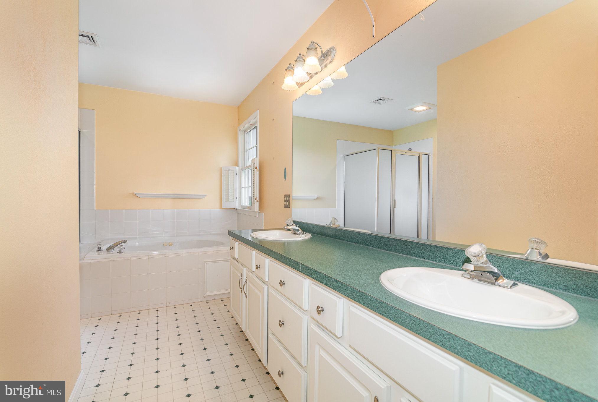 FAIRWINDS - Residential