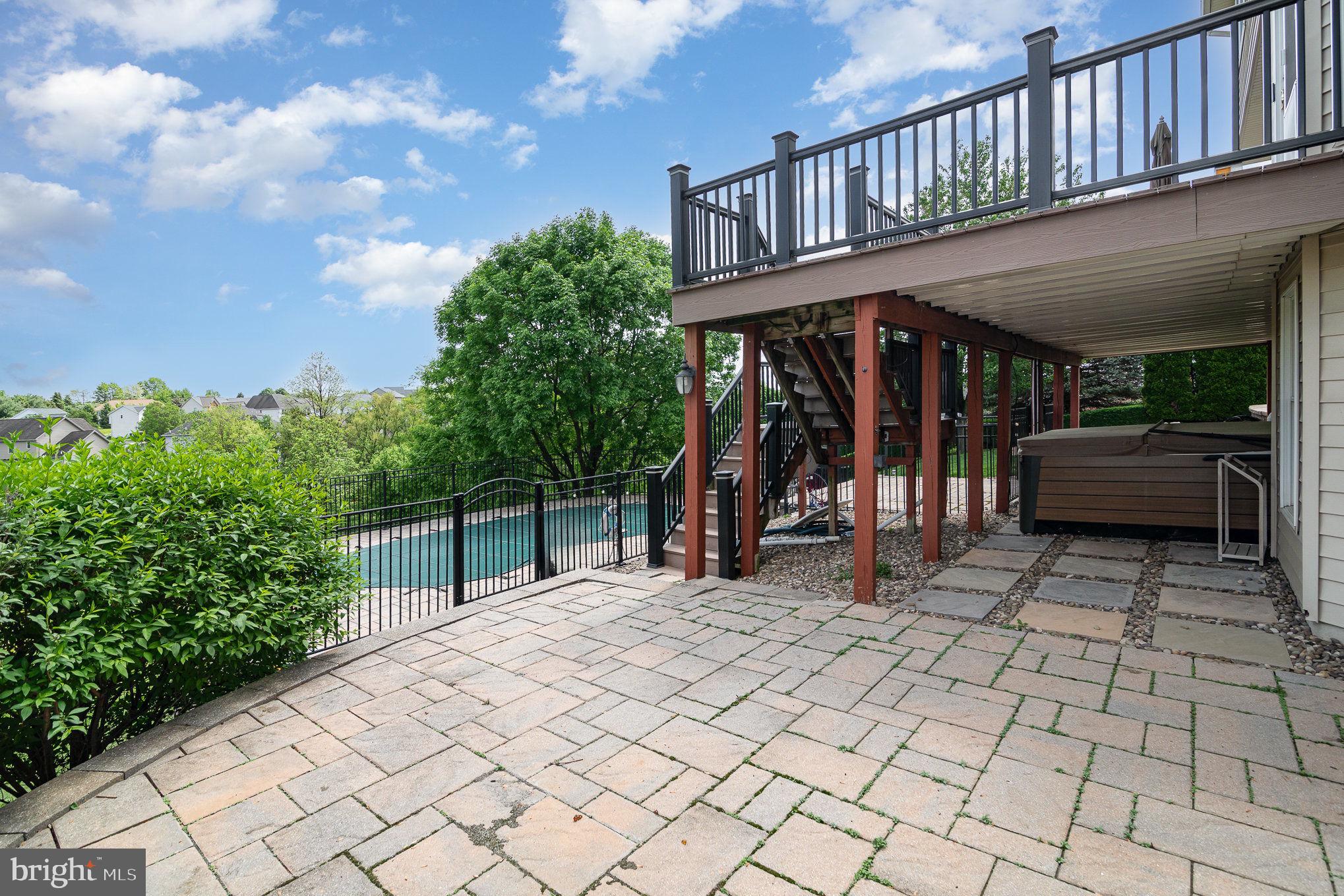 FAIRWINDS - Residential