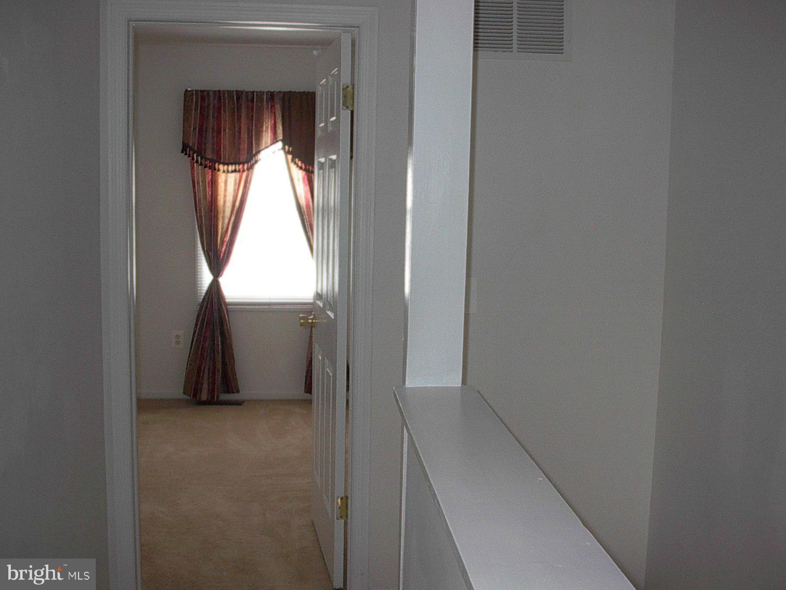 CRESTWOOD VILLAGE - Residential Lease