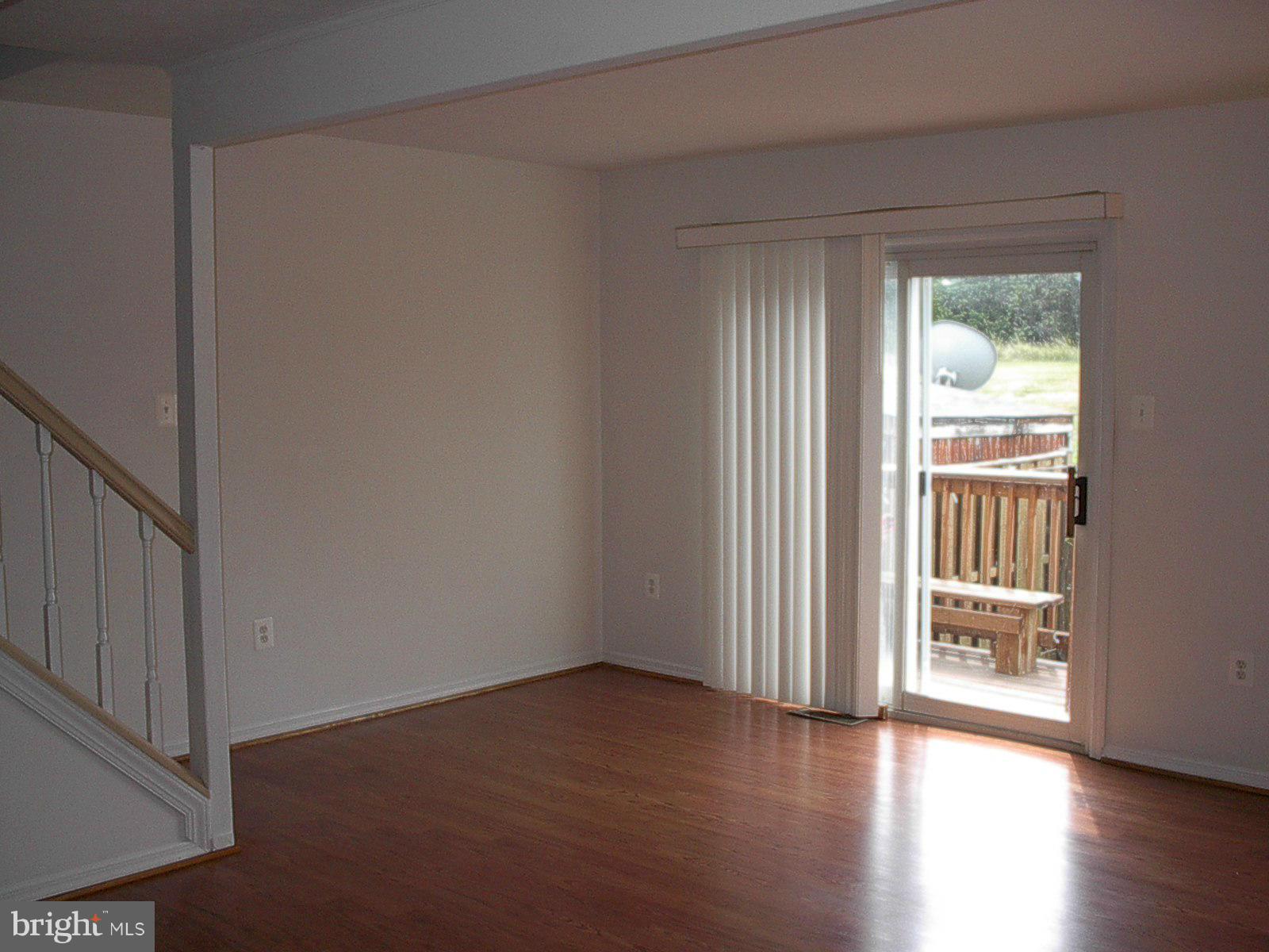 CRESTWOOD VILLAGE - Residential Lease