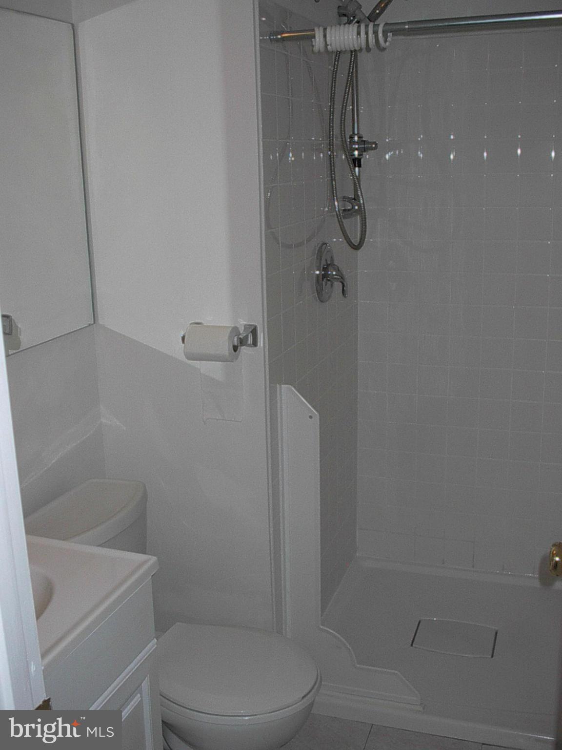 CRESTWOOD VILLAGE - Residential Lease