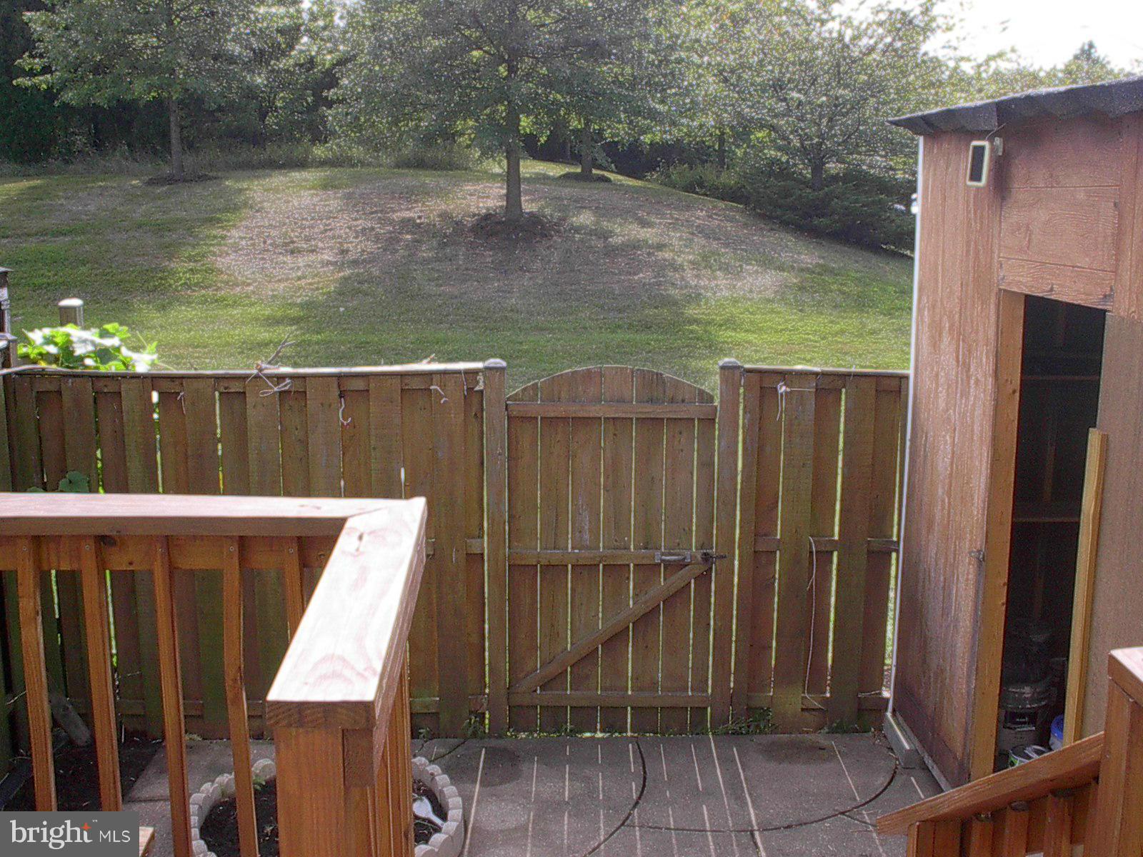 CRESTWOOD VILLAGE - Residential Lease