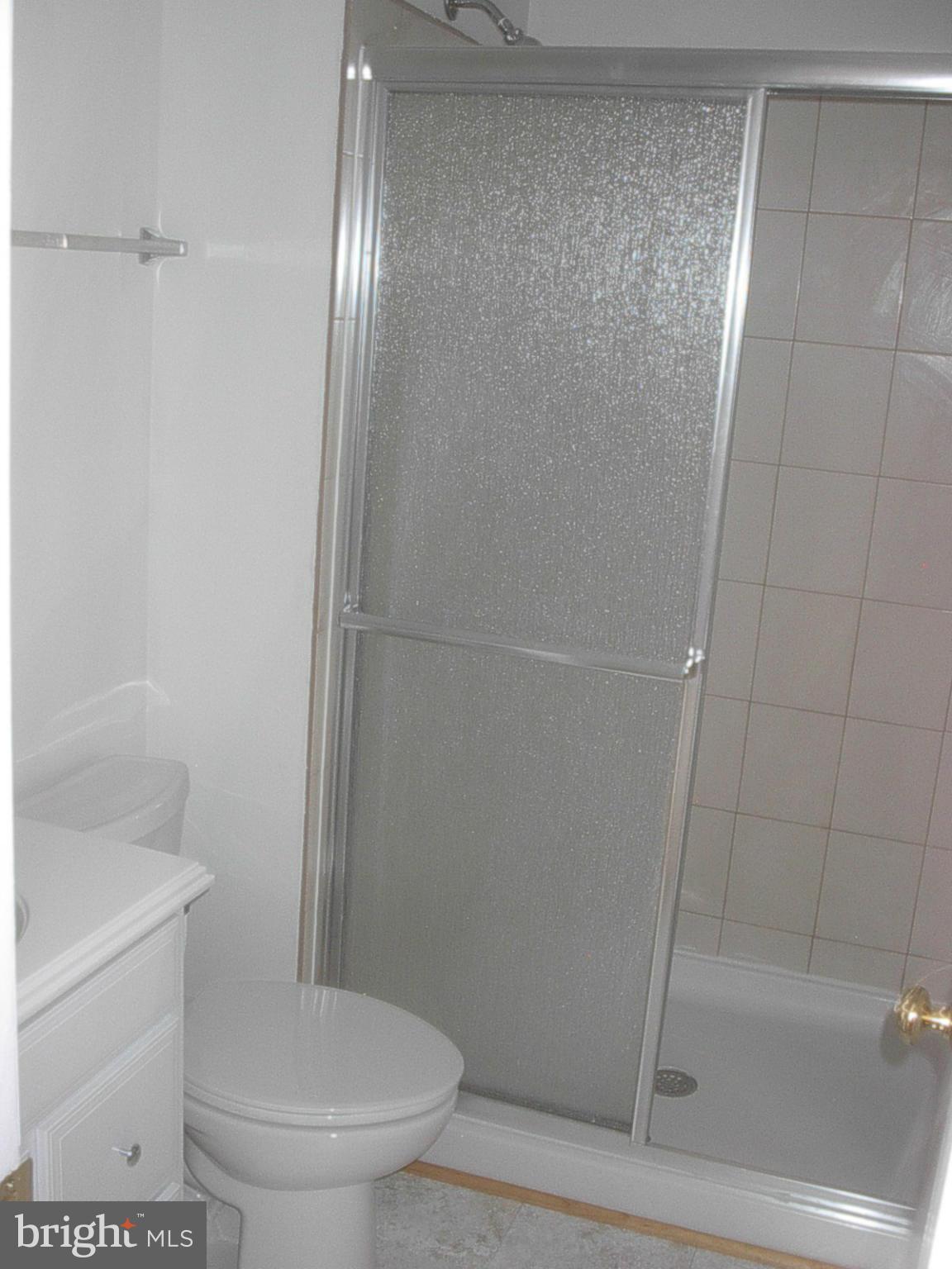 CRESTWOOD VILLAGE - Residential Lease