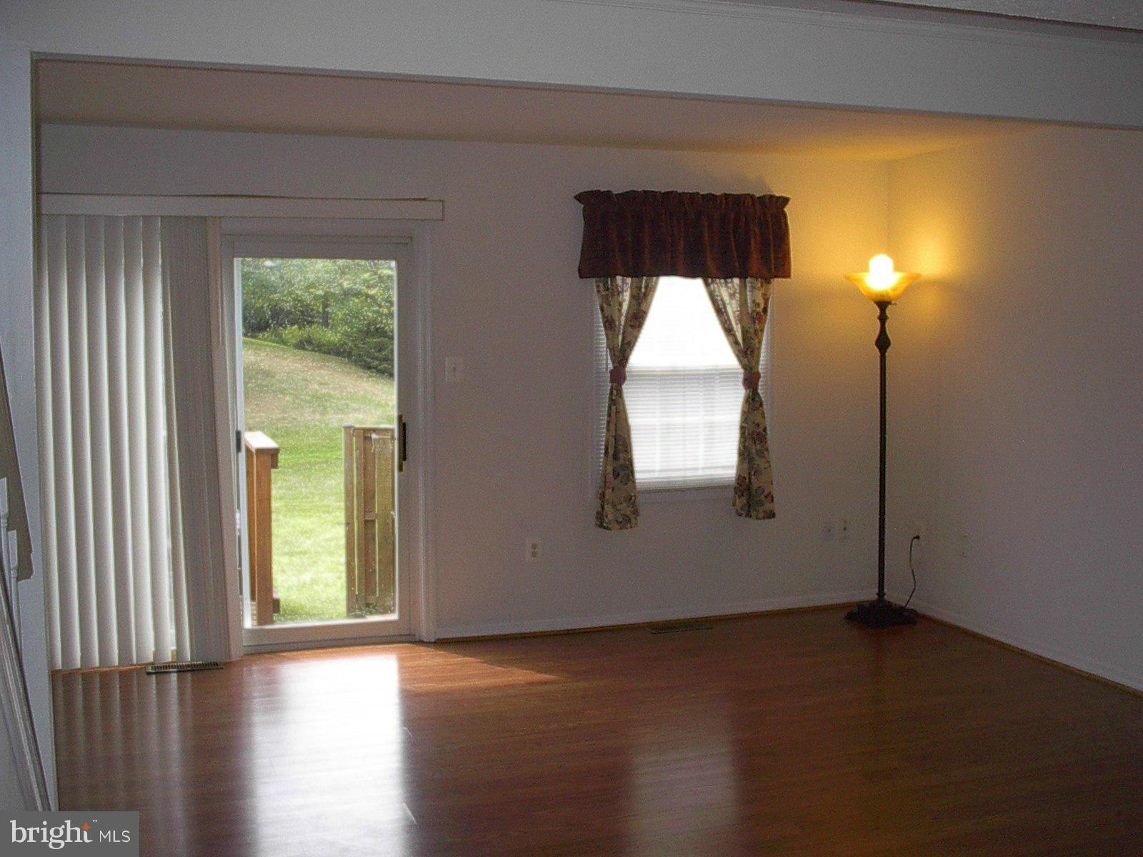 CRESTWOOD VILLAGE - Residential Lease