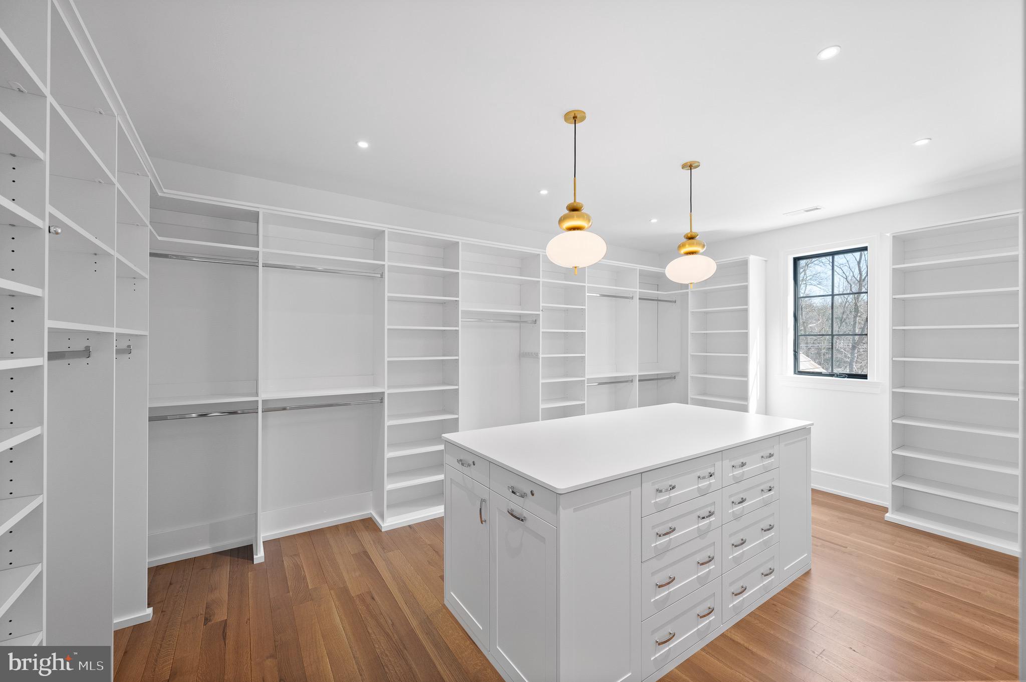 THE THICKET - Residential