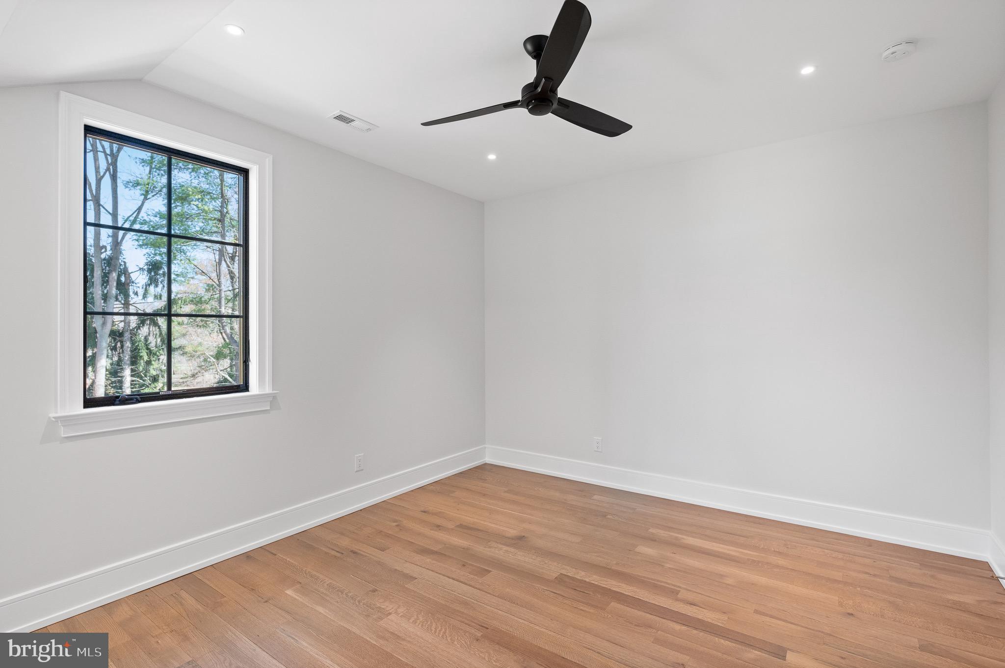 THE THICKET - Residential