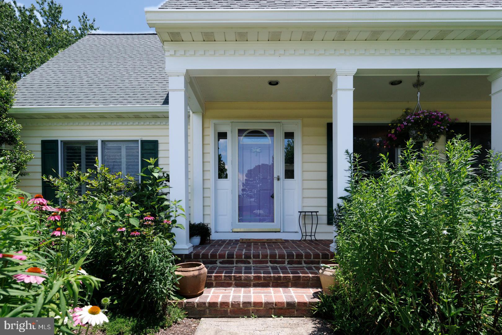 34 LONDONDERRY DRIVE