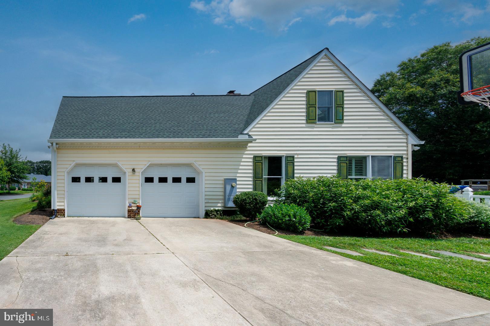 34 LONDONDERRY DRIVE