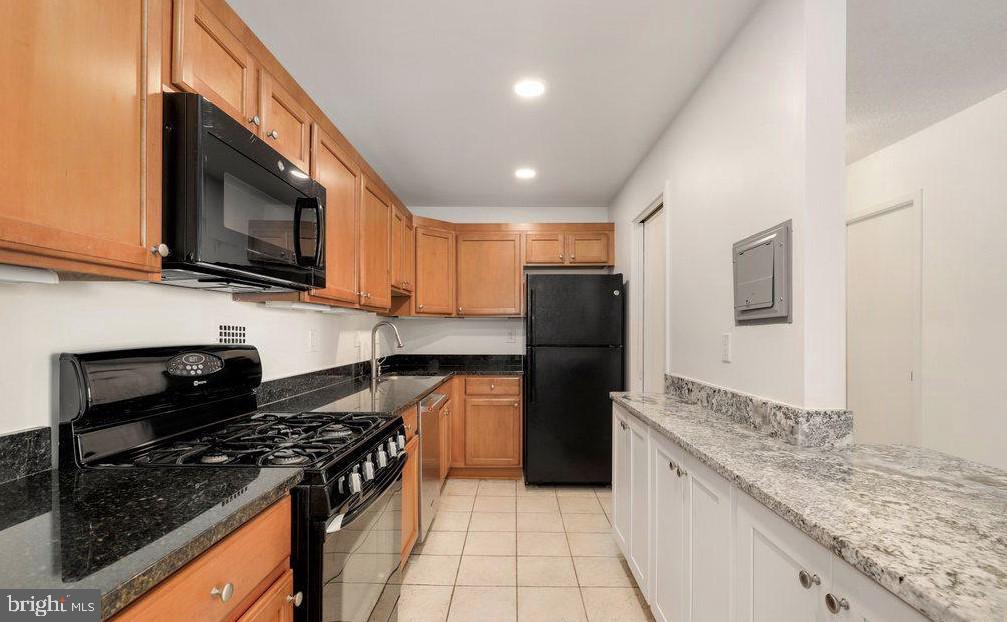 WILLOUGHBY OF CHEVY CHASE - Residential Lease