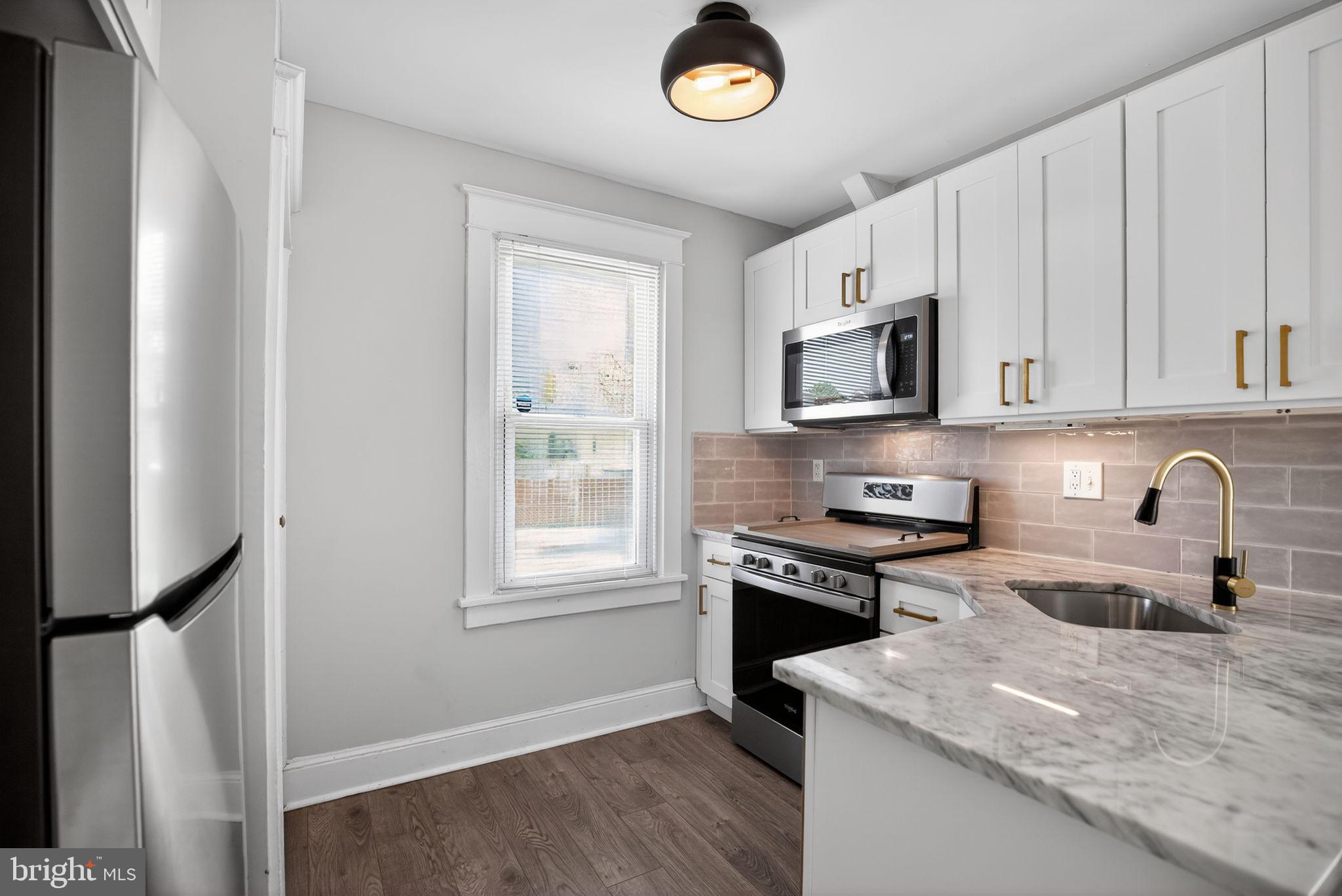 GLENSIDE - Residential