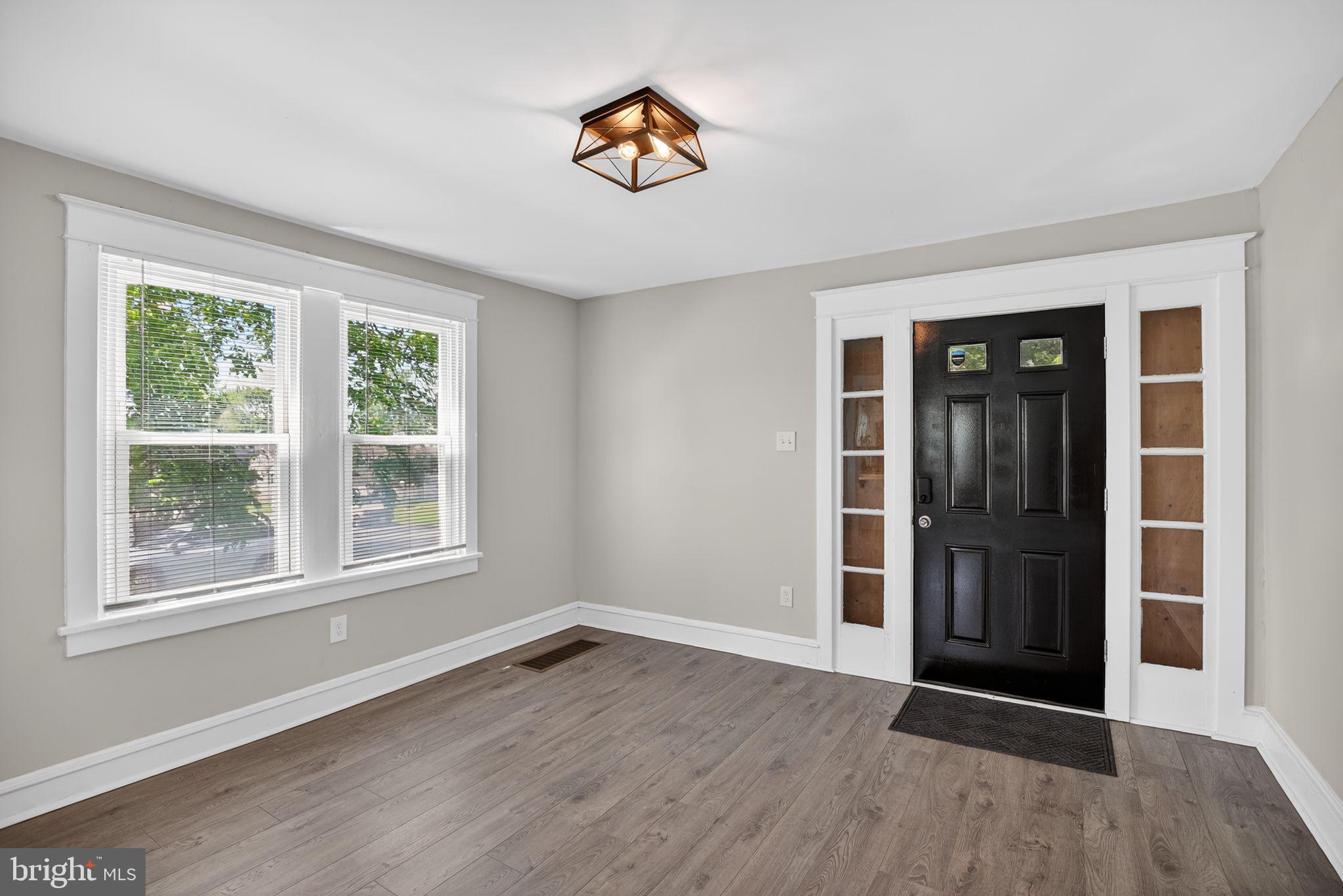 GLENSIDE - Residential