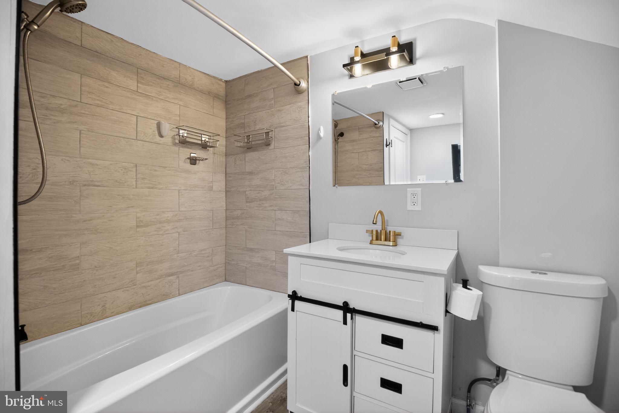GLENSIDE - Residential