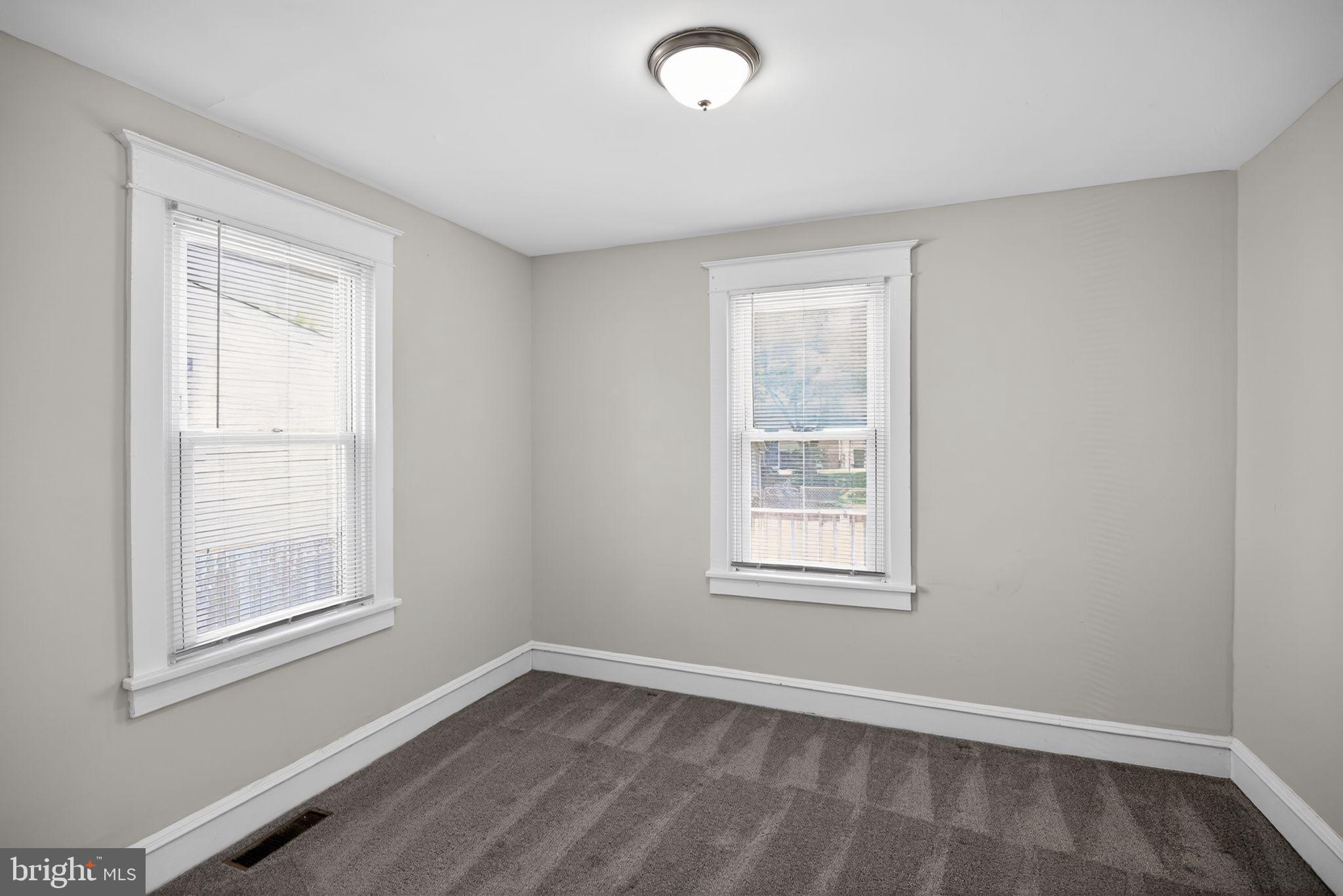 GLENSIDE - Residential