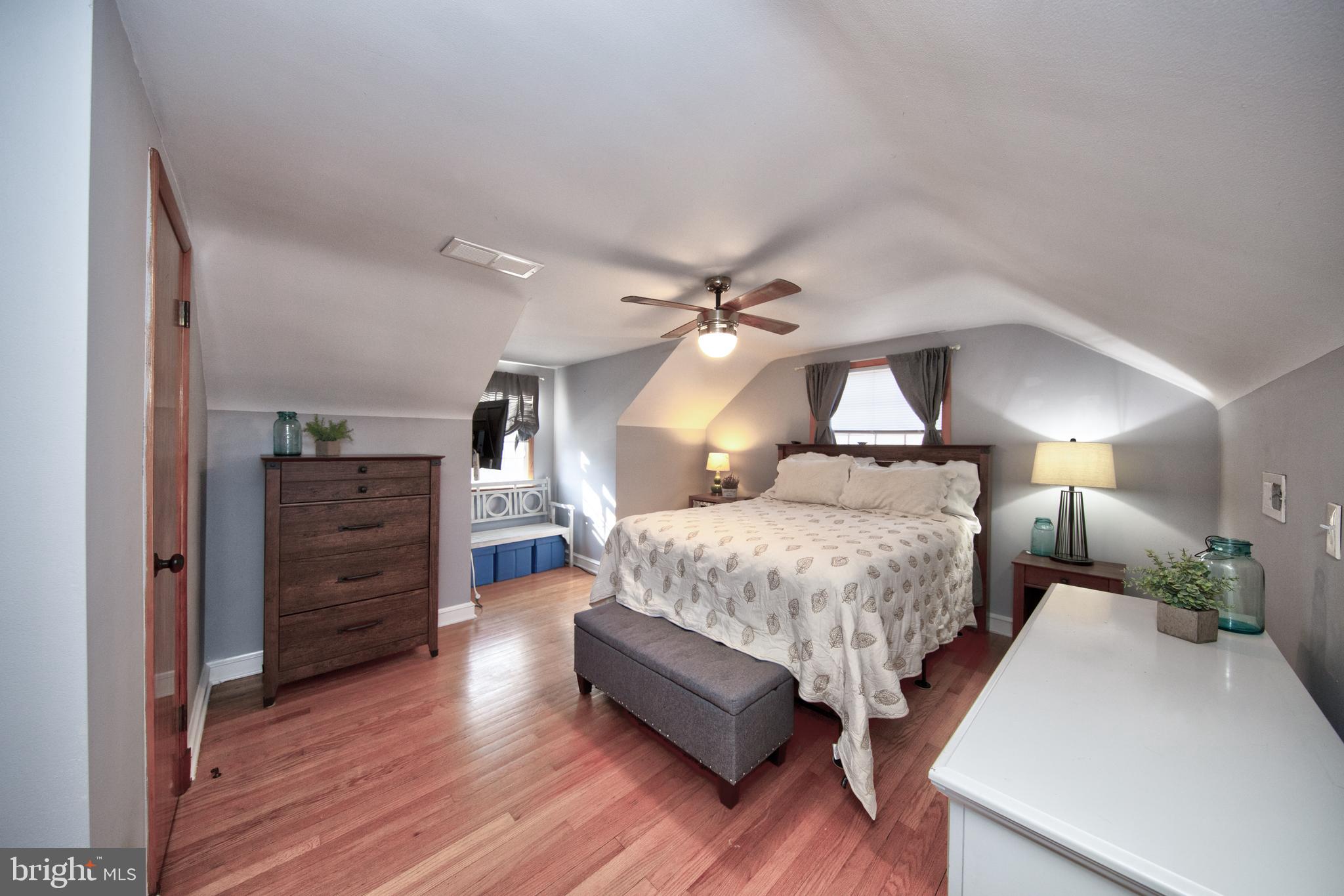 LOU HAR TERRACE - Residential