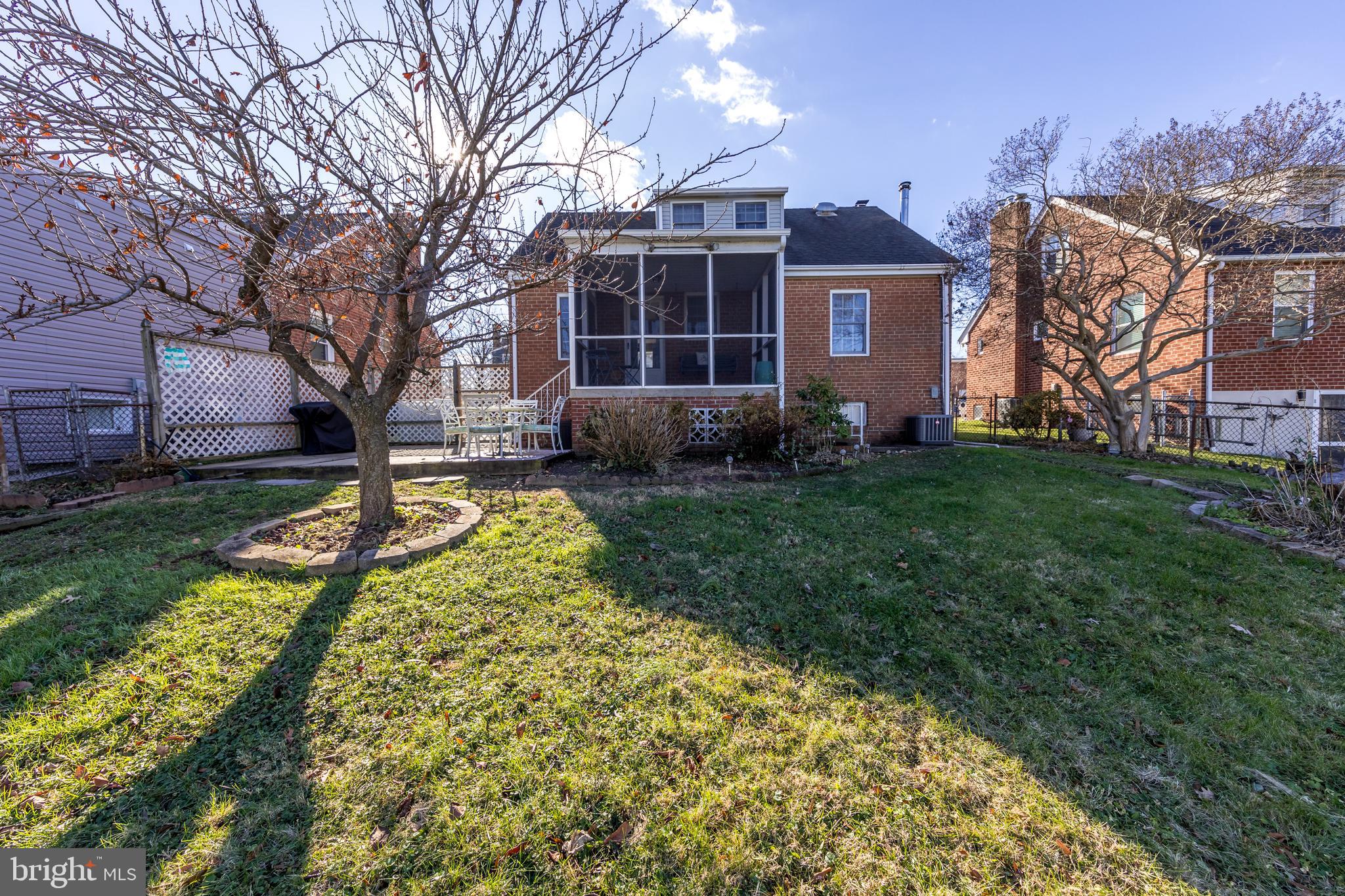 LOU HAR TERRACE - Residential