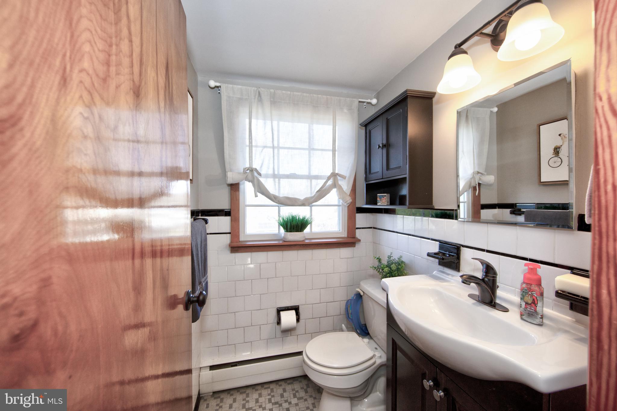 LOU HAR TERRACE - Residential