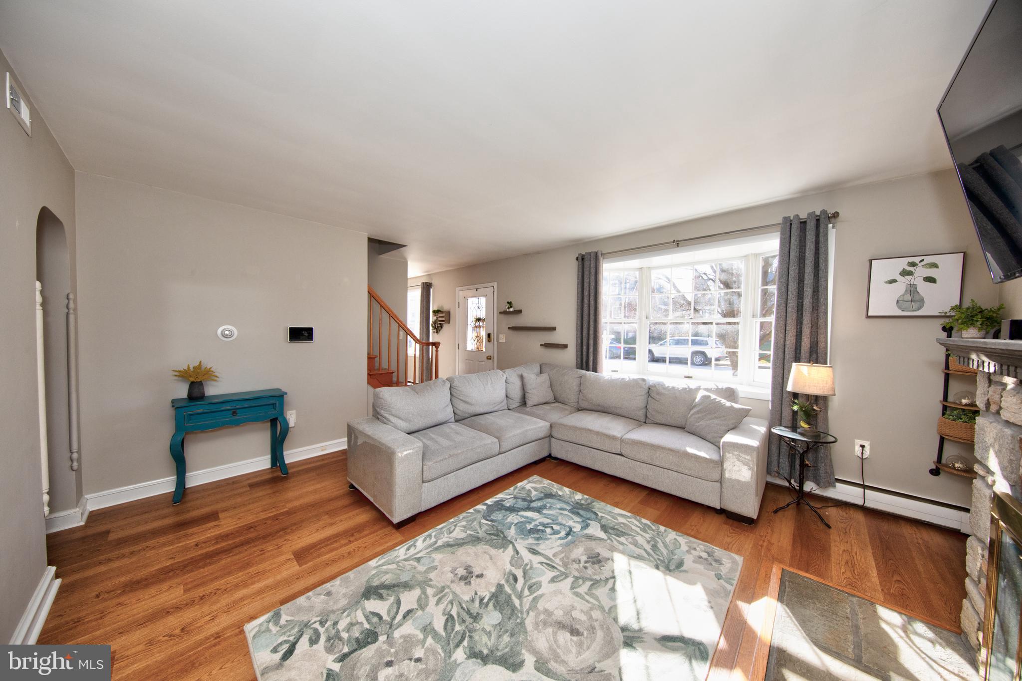 LOU HAR TERRACE - Residential