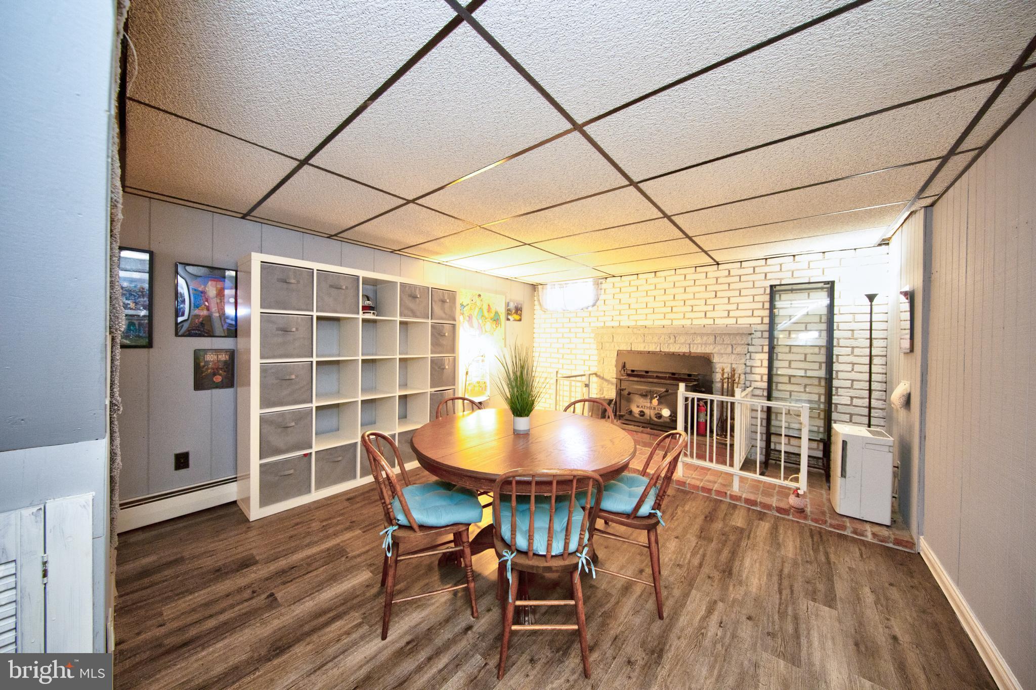 LOU HAR TERRACE - Residential