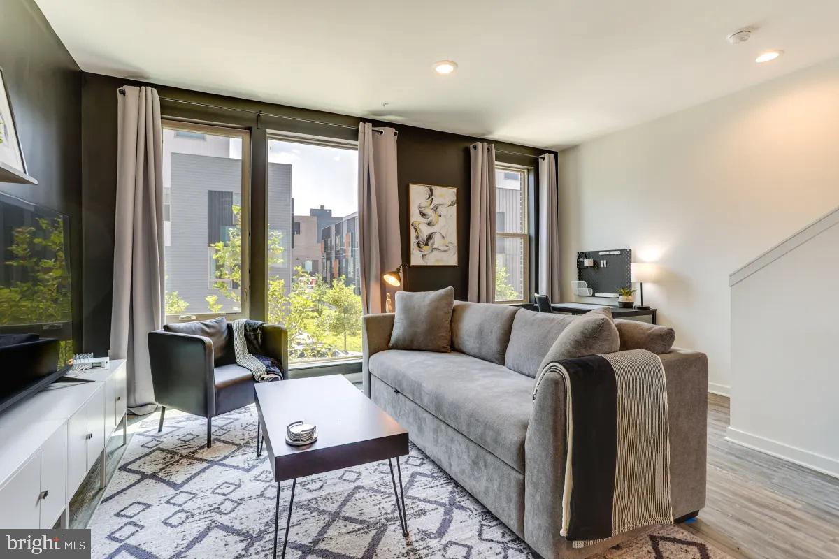 PHILADELPHIA - Residential Lease