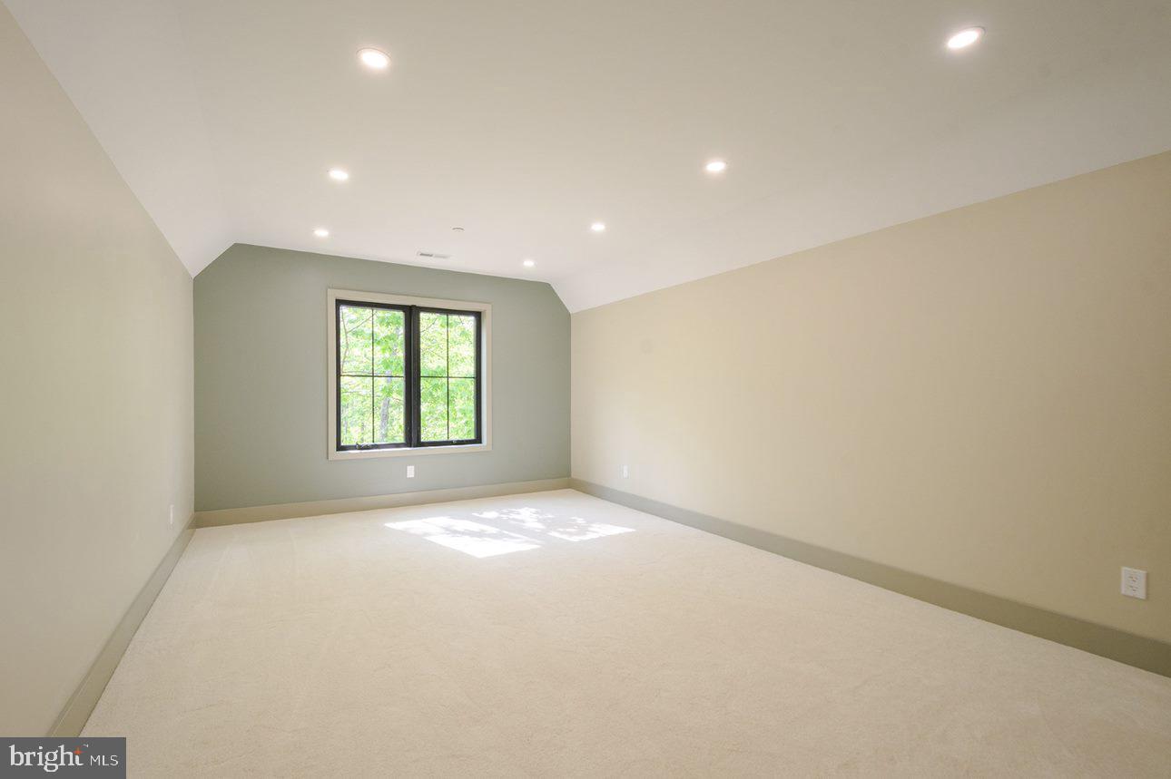 LAGO VISTA - Residential