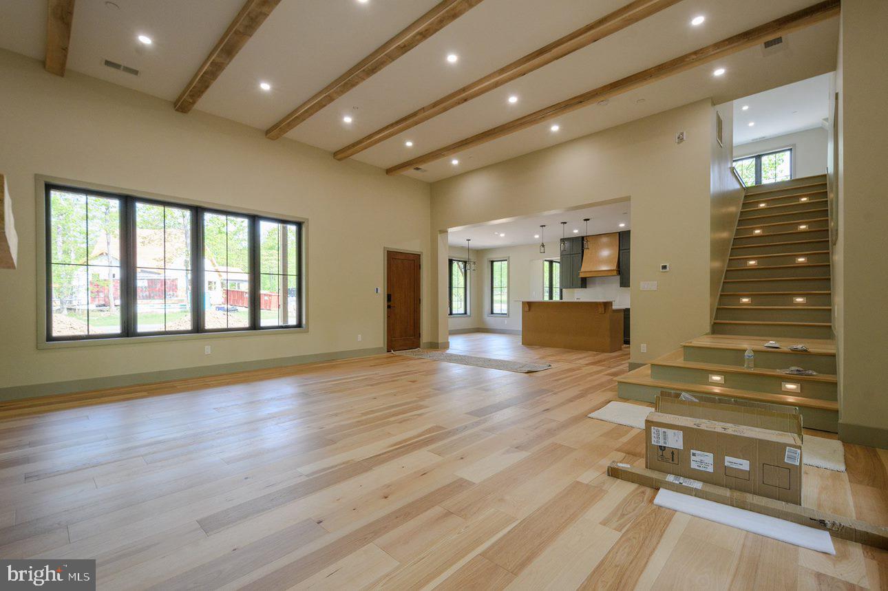 LAGO VISTA - Residential