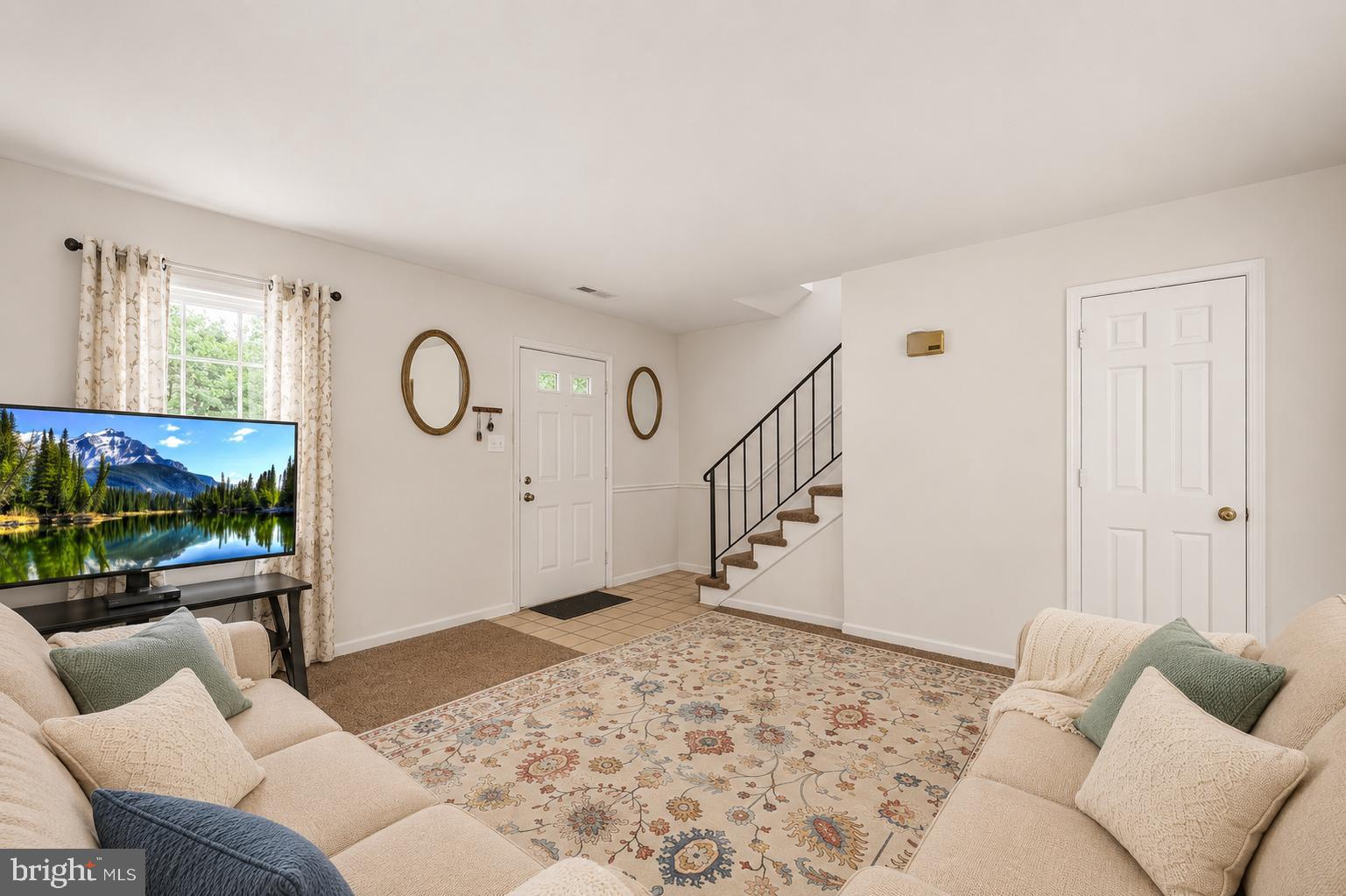 307 OLDE GREENWICH DRIVE