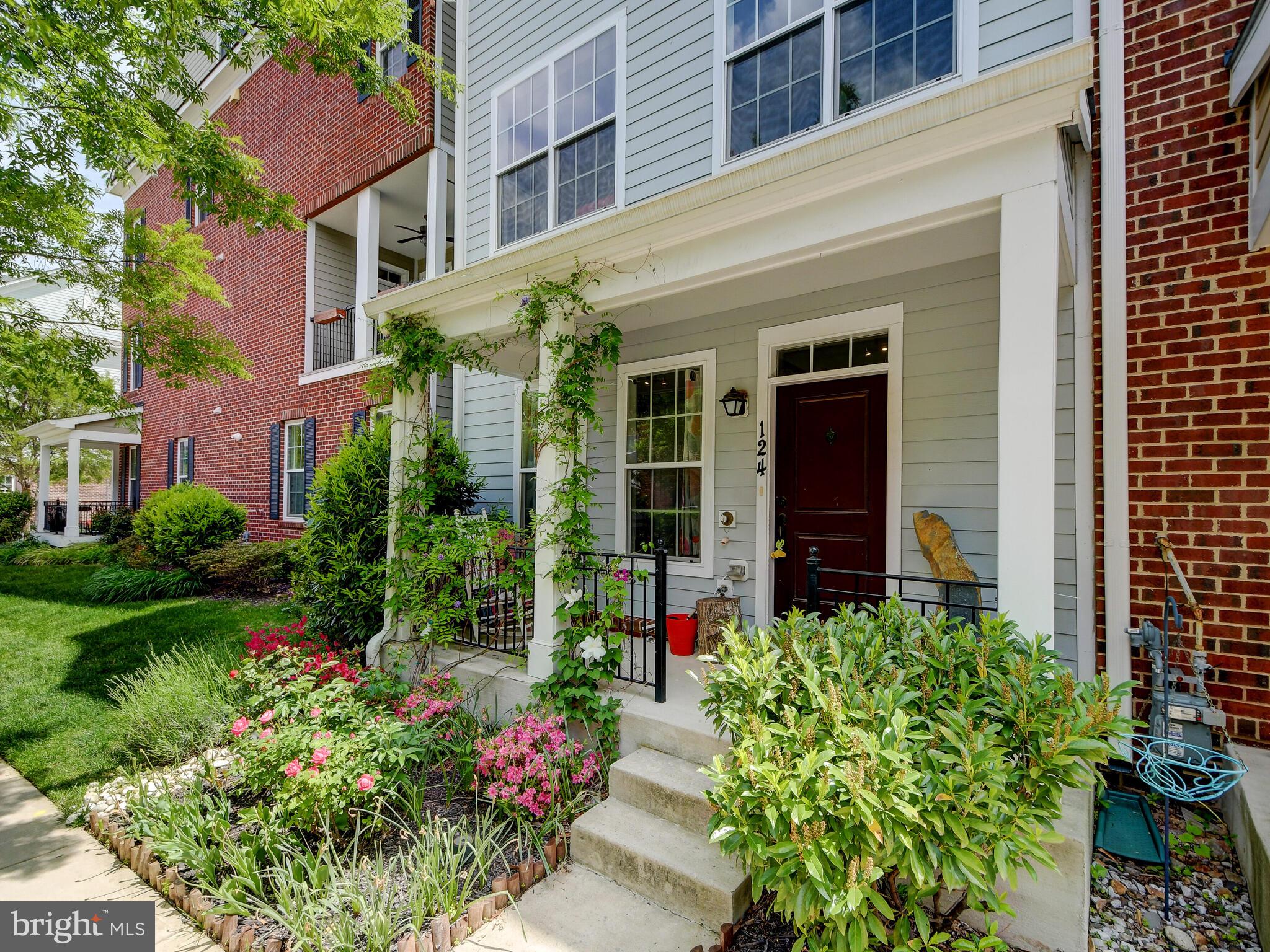 124 MERIDIAN LANE