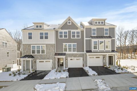 Photo of 3046 Farrow Cir, CHARLOTTESVILLE, VA 22901 (MLS # 674287)
