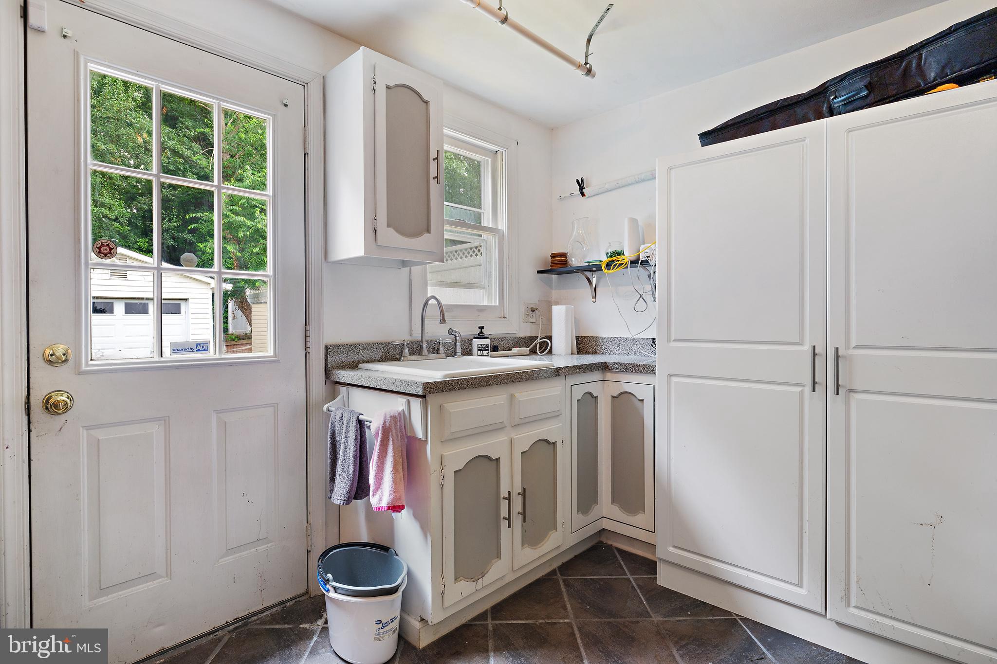 FOUR SEASONS ESTATES - Residential