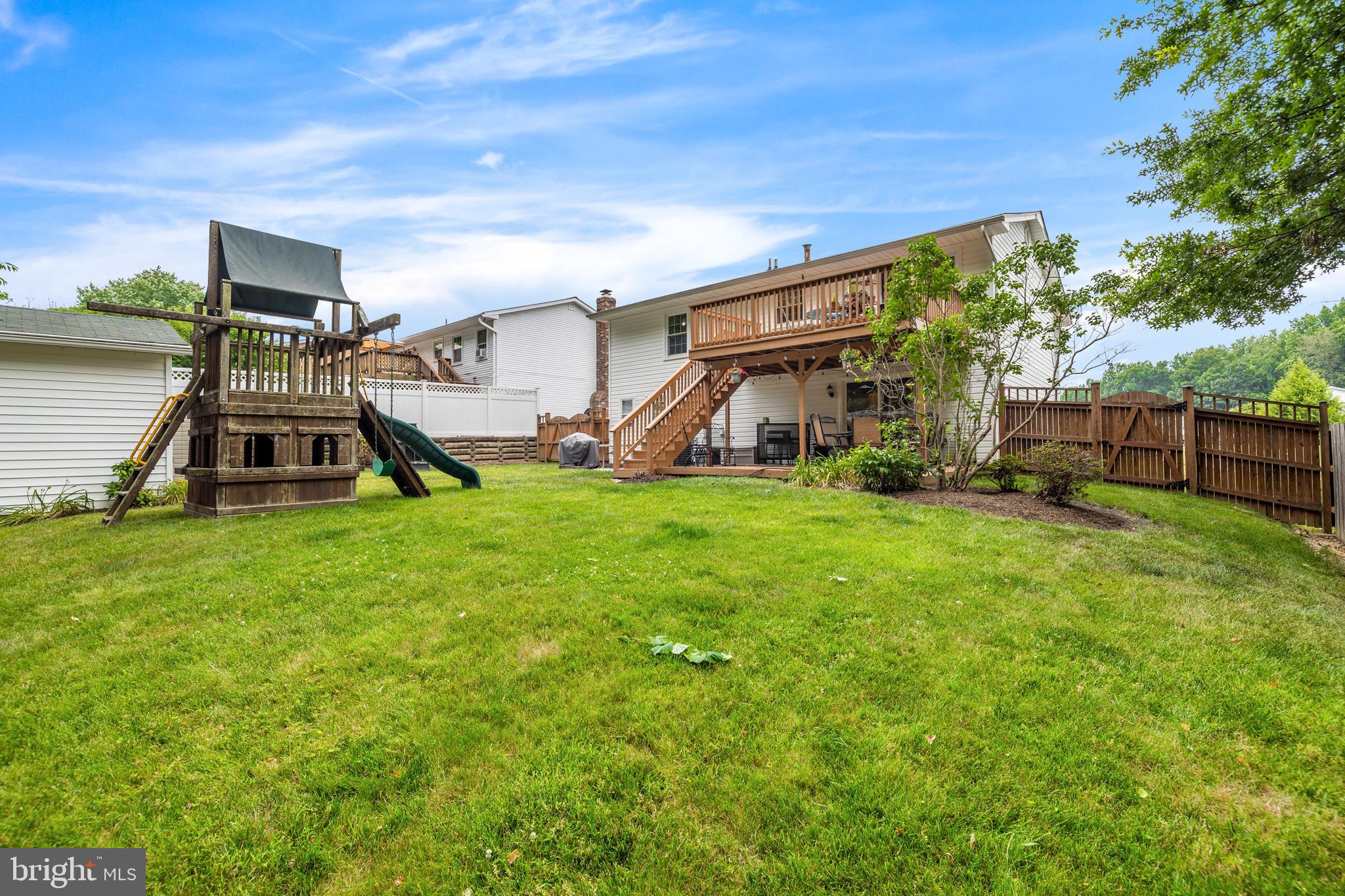 FOUR SEASONS ESTATES - Residential