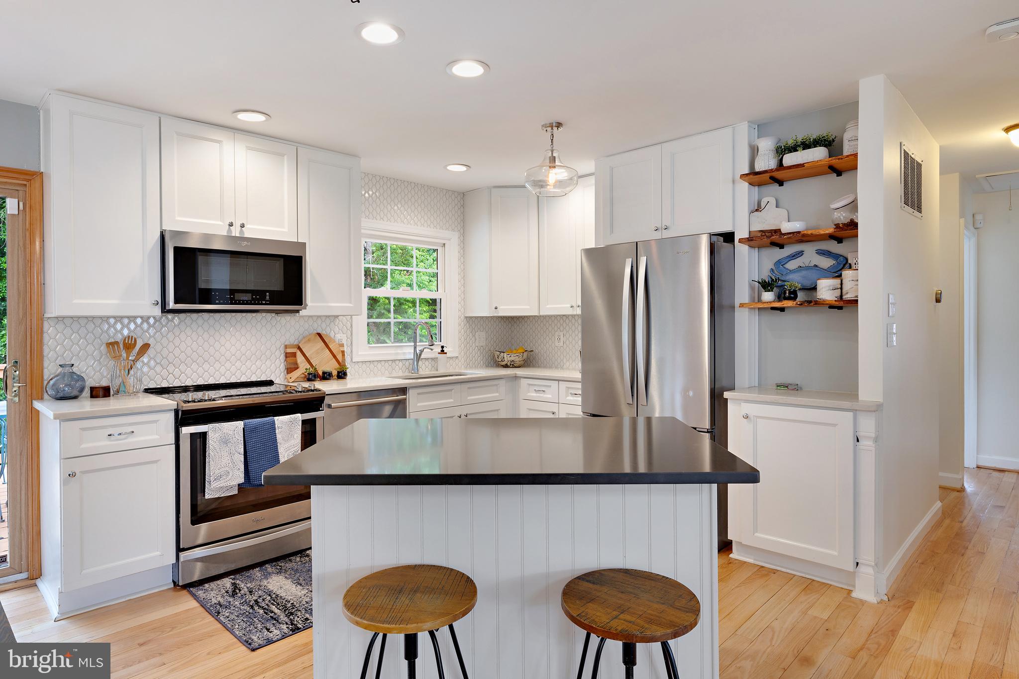 FOUR SEASONS ESTATES - Residential