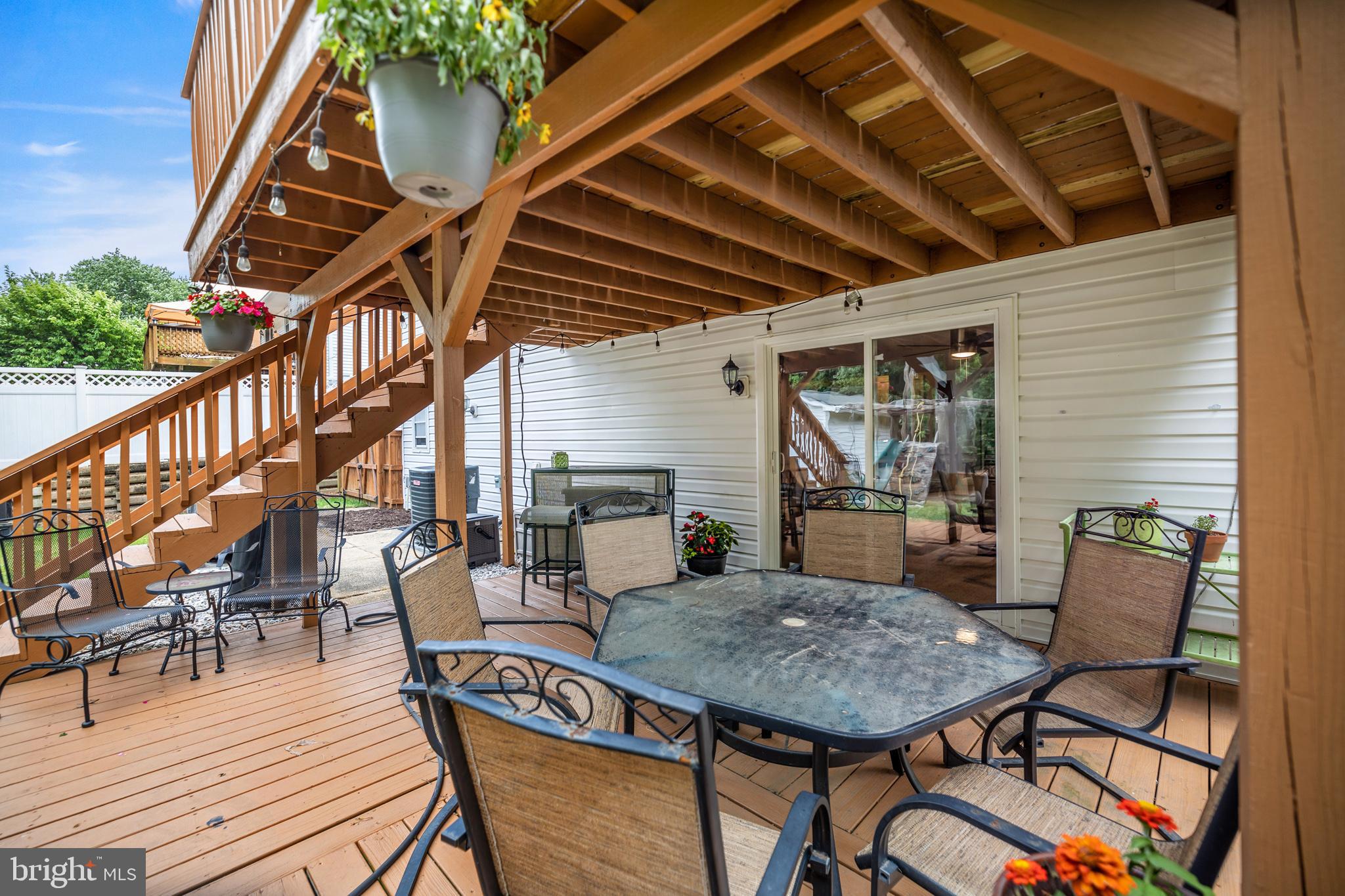 FOUR SEASONS ESTATES - Residential