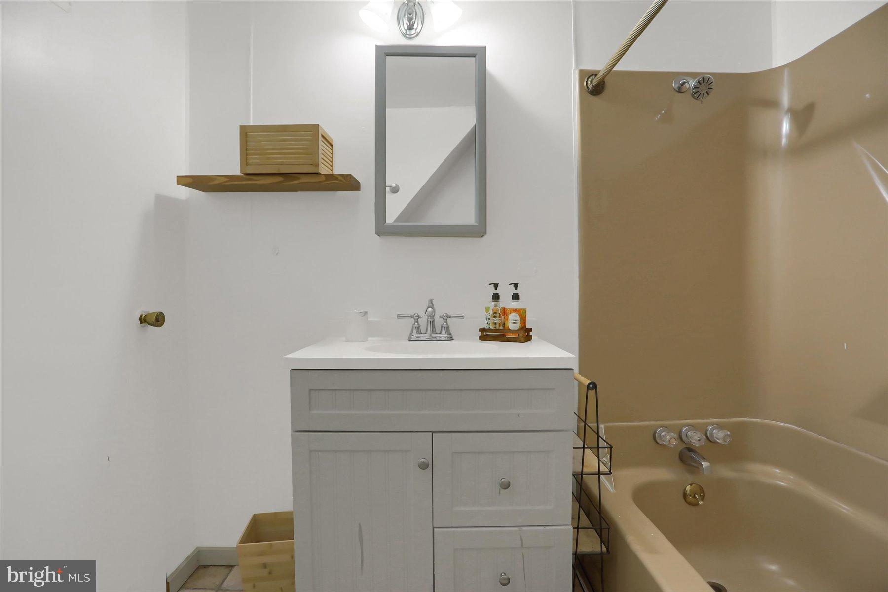 MOUNT CARMEL BOROUGH - Residential