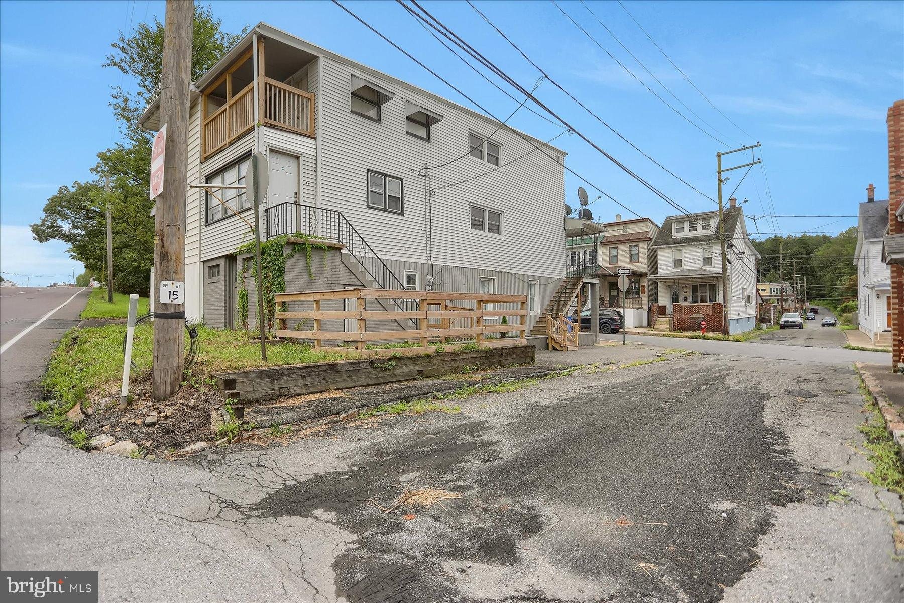 MOUNT CARMEL BOROUGH - Residential