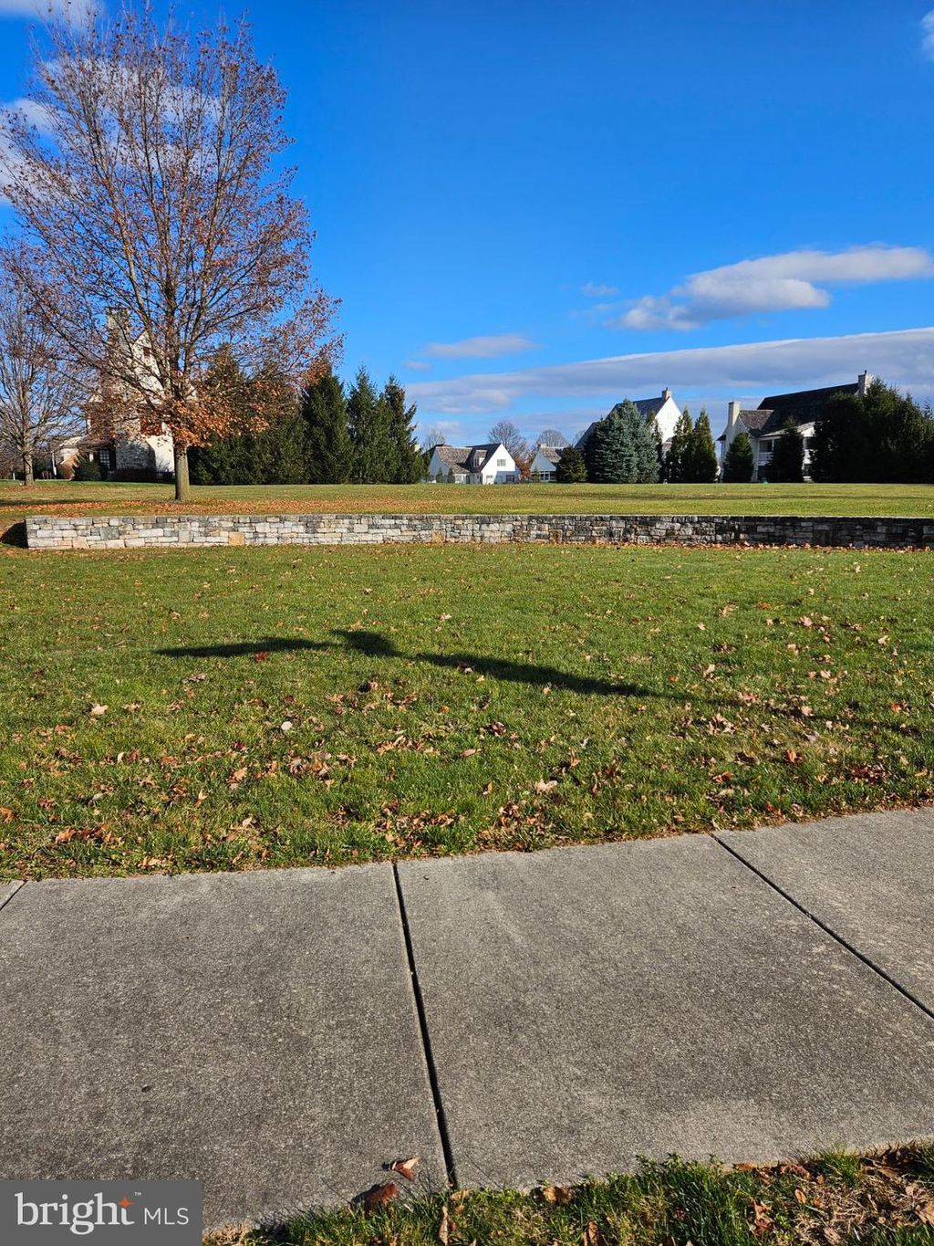 Photo of 902 Bent Creek Drive, LITITZ, PA 17543 (MLS # PALA2044194)