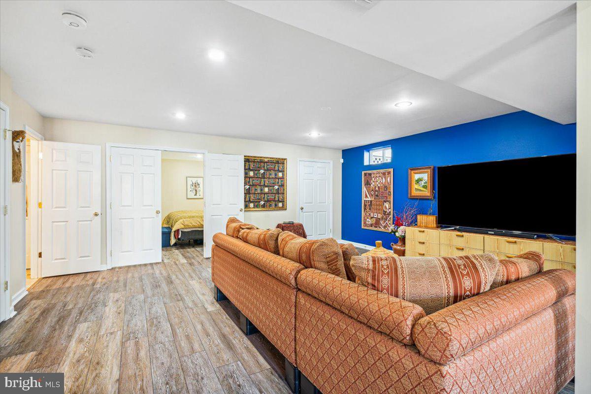 VILLAGES OF URBANA - Residential