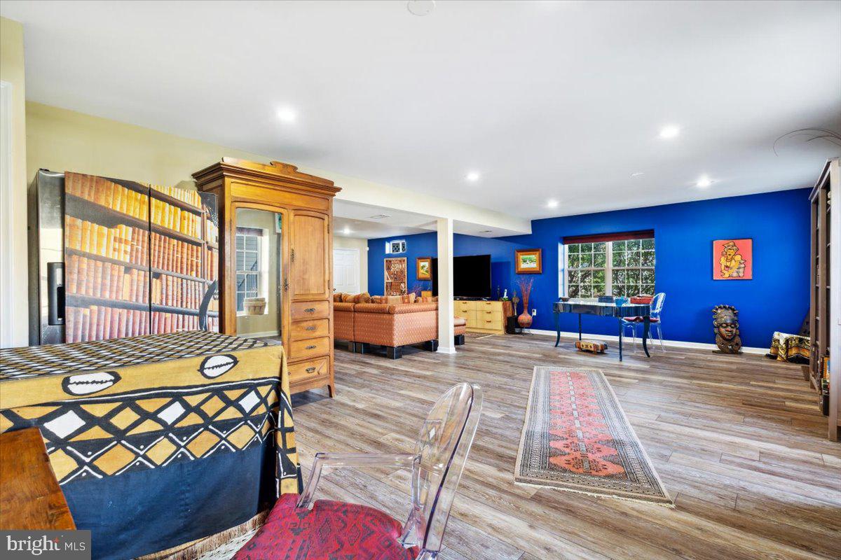 VILLAGES OF URBANA - Residential